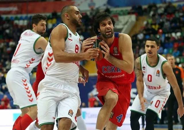 塞尔电台：什琴斯尼决定和巴萨续约，双方可能签1+1合同