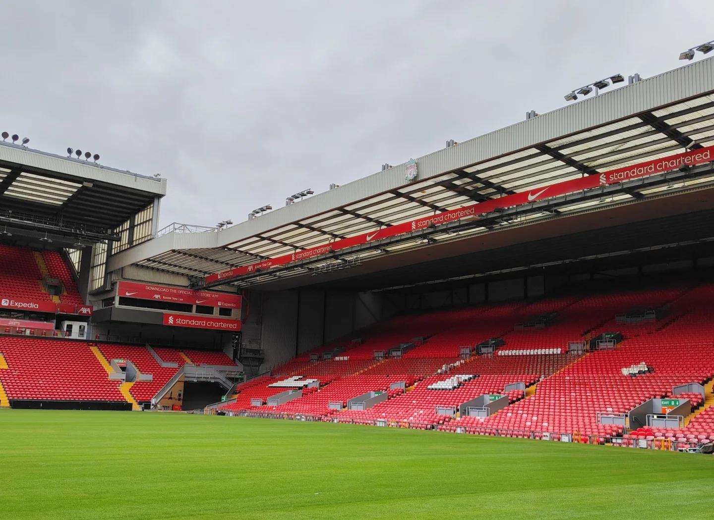 2016年10月：大都会与巨人外卡战，邦加纳与“雷神”辛德加德上演巅峰投球战。