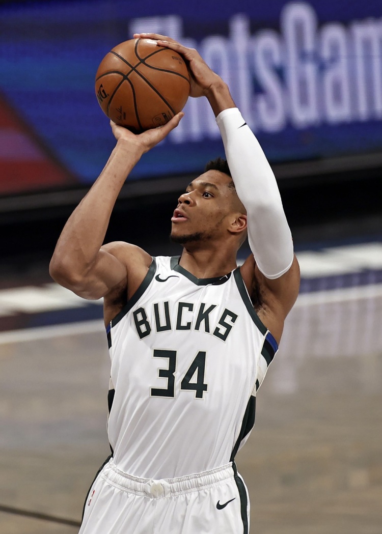 擅打硬仗！曼联对阵上半区球队豪取15分，位列英超球队之首