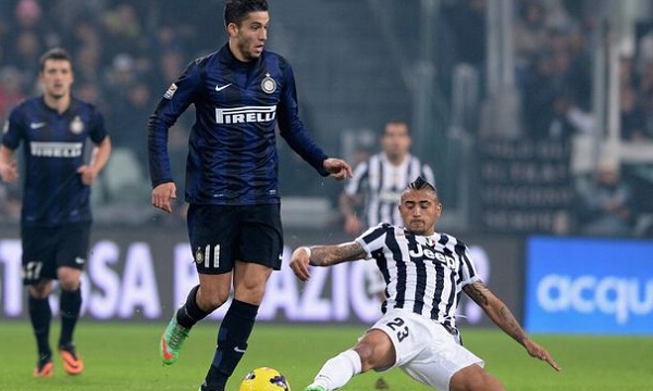 美记：鹈鹕已将锡安摆上交易货架，只要能换回实际的回报即可